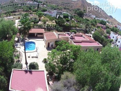 Villa for sale in town 252707