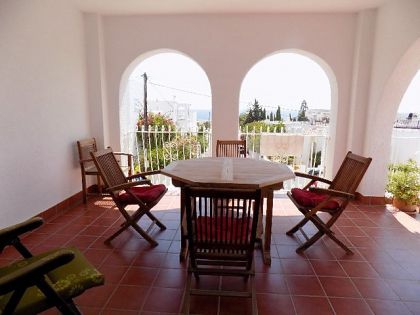 Villa for sale in town, Alicante 252711