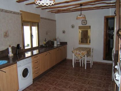 Villa with 3 bedroom in town 252712