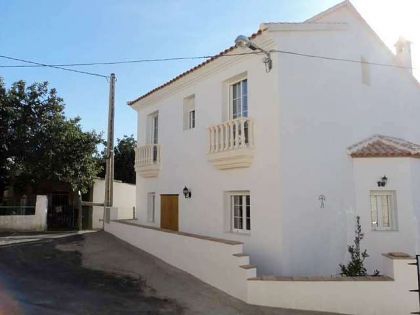 Villa for sale in town, Spain 252720