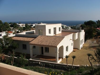 Villa for sale in town 252724