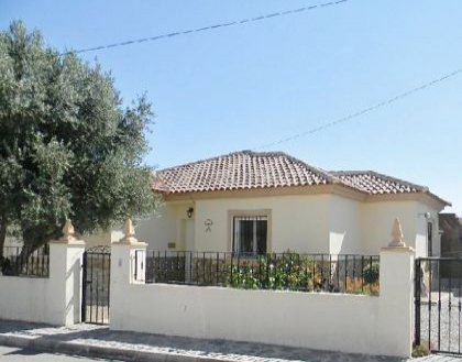 Villa with 3 bedroom in town 252726