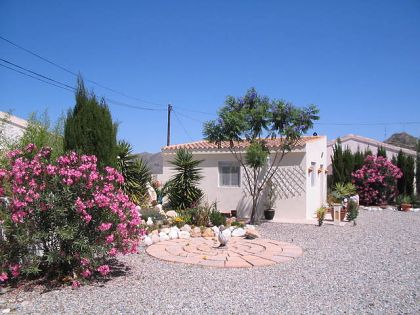 Villa for sale in town, Spain 252729