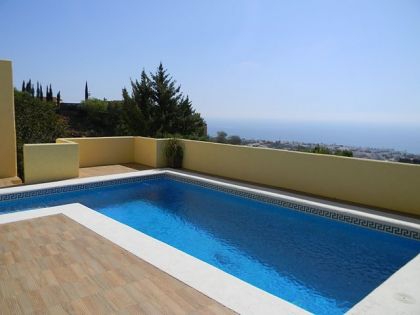 Villa for sale in town, Spain 252731
