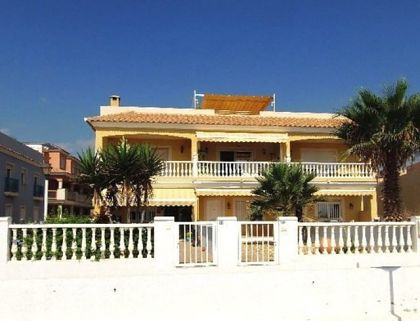 Villa&nbsp;for&nbsp;sale&nbsp;in&nbsp;town,&nbsp;Spain&nbsp;252733