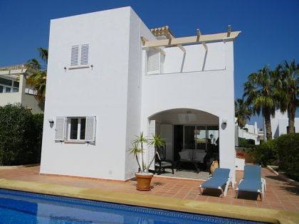 Villa with 3 bedroom in town 252734