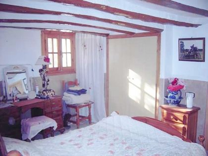 Villa&nbsp;with&nbsp;4&nbsp;bedroom&nbsp;in&nbsp;town,&nbsp;Spain&nbsp;252747