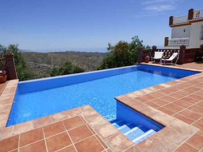 Moclinejo property: Villa with 5 bedroom in Moclinejo, Spain 254015