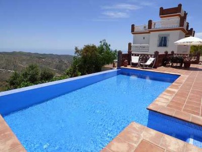 Moclinejo property: Villa for sale in Moclinejo, Malaga 254015