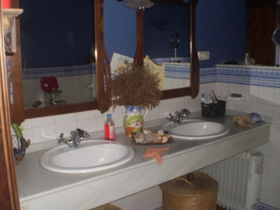 Farmhouse for sale in town,  254060