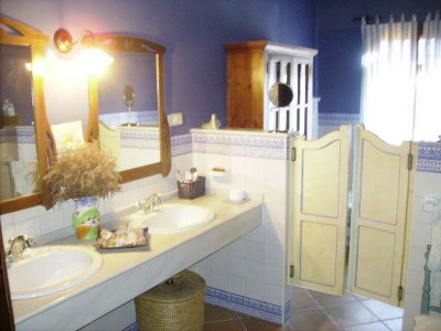  4 bedroom Farmhouse 254060