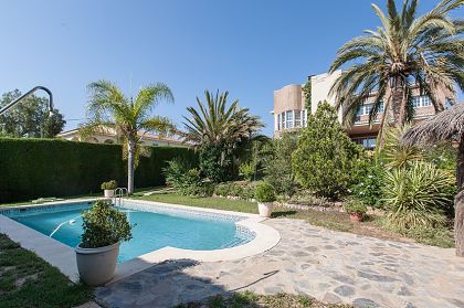 Villa&nbsp;for&nbsp;sale&nbsp;in&nbsp;town,&nbsp;Spain&nbsp;254232