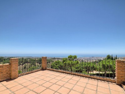 Estepona property: Villa with 3 bedroom in Estepona 254343