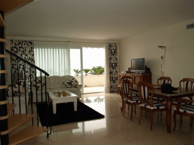 Estepona property: Penthouse with 4 bedroom in Estepona, Spain 254354