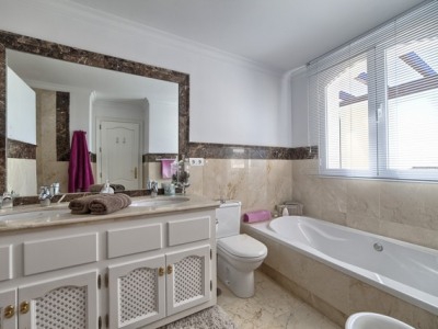 Istan property: Villa in Malaga for sale 254356