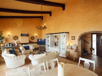 Estepona property: Villa with 4 bedroom in Estepona 254427
