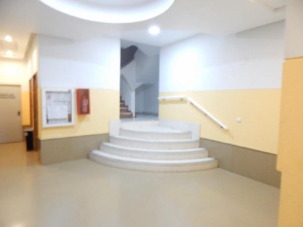 Apartment with 2 bedroom in town 254952