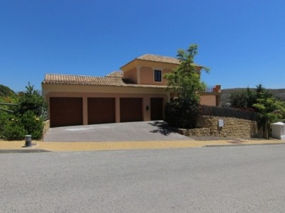 Benahavis property: Villa for sale in Benahavis, Malaga 255027