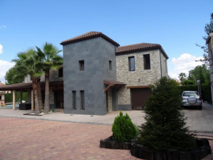 Elda property: Villa with 5 bedroom in Elda, Spain 255220
