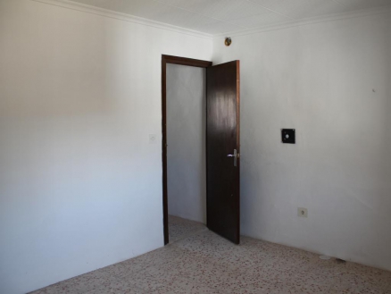Pinoso property: Townhome for sale in Pinoso, Alicante 255249