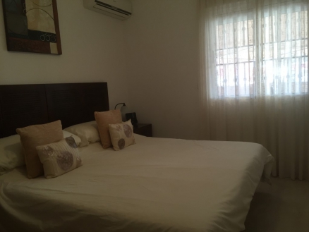 town Bungalow 255847