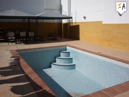 Encinas Reales property: Townhome with 7 bedroom in Encinas Reales 256370