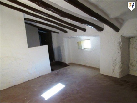 Castillo De Locubin property: Jaen Townhome 256383