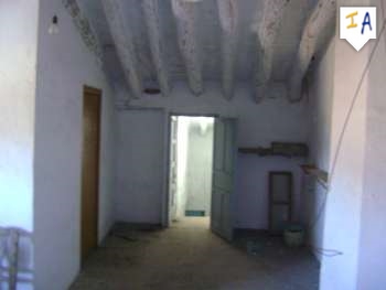 Castillo De Locubin property: Townhome in Jaen for sale 256397