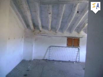 Castillo De Locubin property: Townhome with 2 bedroom in Castillo De Locubin, Spain 256397