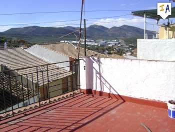 Castillo De Locubin property: Townhome for sale in Castillo De Locubin, Spain 256440