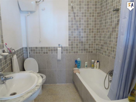 Townhome&nbsp;with&nbsp;3&nbsp;bedroom&nbsp;in&nbsp;town,&nbsp;Spain&nbsp;256494