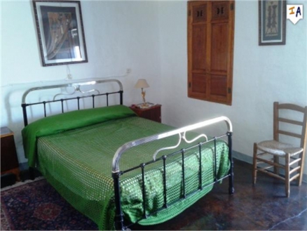 Castillo De Locubin property: Jaen property | 5 bedroom Townhome 256594