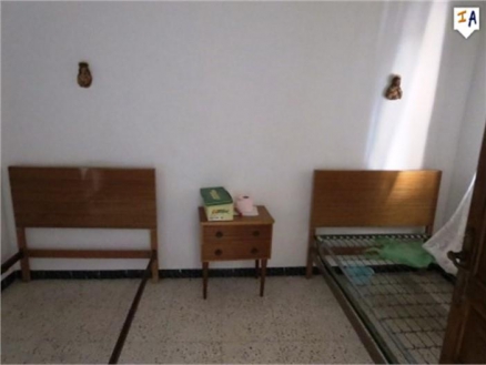 Townhome with 4 bedroom in town, Spain 256606