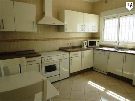 Townhome with 2 bedroom in town 256671