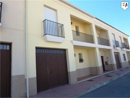 Humilladero property: Townhome for sale in Humilladero 256676