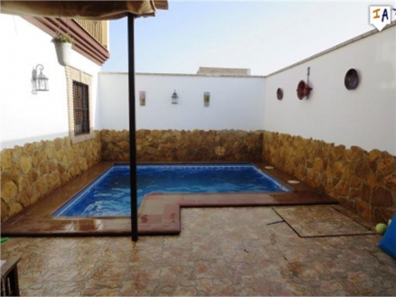 Fuente Piedra property: Townhome with 4 bedroom in Fuente Piedra 256745