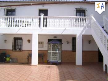 Moclin property: Villa for sale in Moclin 256769
