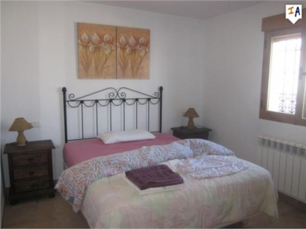 Loja property: Granada Villa 256772