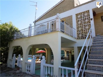 Puente Genil property: Villa for sale in Puente Genil 256799