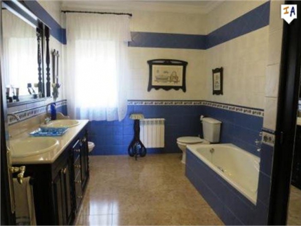 Cuevas De San Marcos property: Villa for sale in Cuevas De San Marcos, Malaga 256809