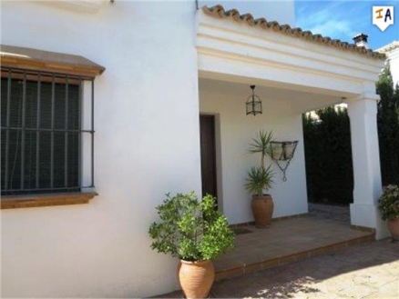 Villa with 4 bedroom in town, Spain 256816