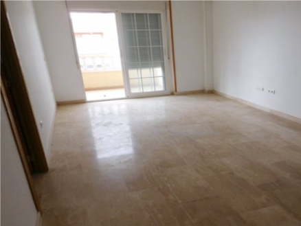 Apartment with 3 bedroom in town 256867