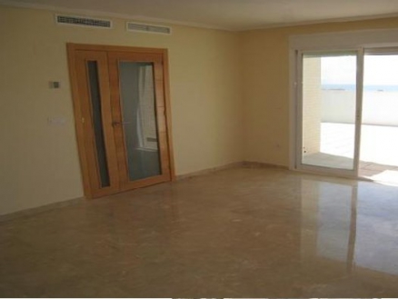Apartment with 2 bedroom in town 256896