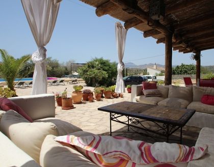 Villa with 5 bedroom in town 257161