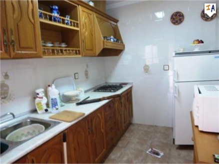 Villa for sale in town, Spain 257297