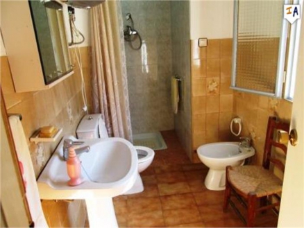 Castillo De Locubin property: Townhome for sale in Castillo De Locubin, Jaen 258079