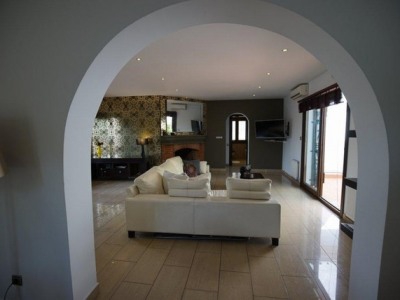 Estepona property: Villa with 3 bedroom in Estepona 259205