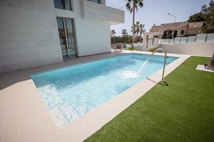 Villamartin property: Villa to rent in Villamartin, Spain 259302