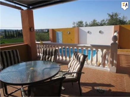 Villa with 3 bedroom in town 259973