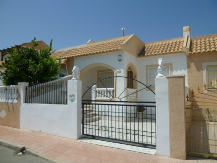 Bungalow for sale in town 260699